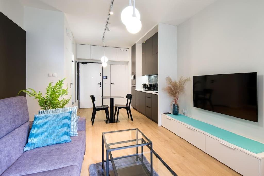 Modern Apt Next To Train Station Cracóvia Exterior foto